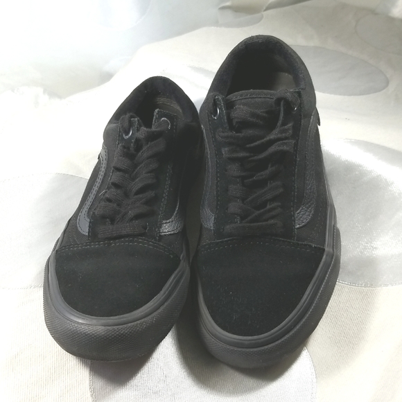 Vans Shoes - Vans Pro Mono Black Old Skool Low VG US M5.5 W7